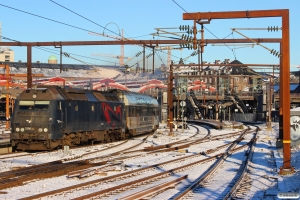 DSB ME 1536 med RØ 2225 Kh-Nf. København H 26.12.2014.