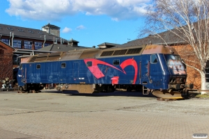 DSB ME 1507 klar til ophugning. København 03.04.2015.