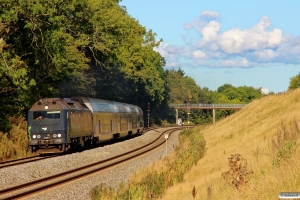 DSB ME 1534 med RØ 2549 Kk-Hk. Km 42,0 Kh (Lejre-Hvalsø) 27.09.2015.