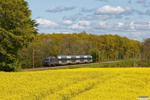 DSB ME 1522 med RØ 4849 Kj-Nf. Km 68,2 Kh (Tureby-Haslev) 14.05.2020.