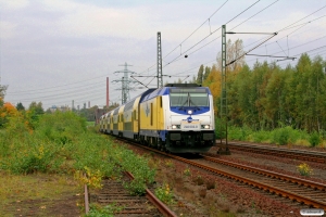 MET 246 002-0 med ME 39420. Hamburg Unterelbe 18.10.2008.