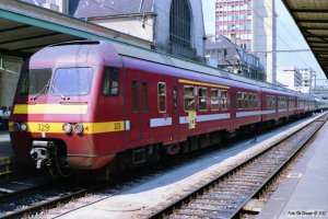 SNCB 329+304. Luxemburg 12.07.1989.