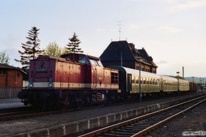 DR 112 438-7 med Tog 8421. Gernrode 18.05.1991.