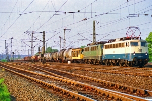 DB 110 329-0+140 577-8. Hamburg-Harburg 11.05.1990.