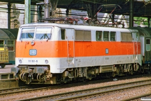 DB 111 161-6. Köln Hbf 14.07.1989.
