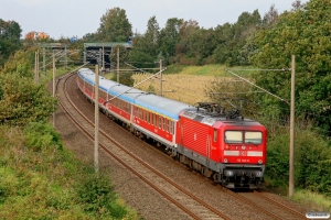 DB 112 140-9 med RE 21066. Flensburg-Weiche 24.09.2011.