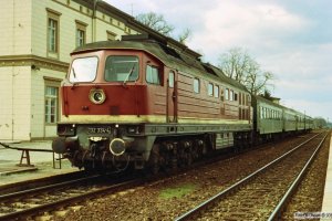 DR 132 334-4 med P 7385. Neustadt 28.03.1991.