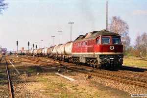 DR 132 437-5. Büchen 31.03.1990.