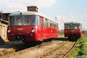 DR 171 006-0 og 171 806-3. Salzwedel 29.03.1991.