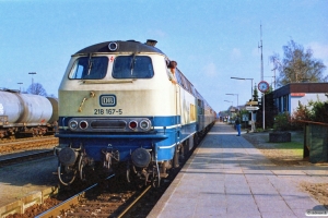 DB 218 167-5 med E 4064. Büchen 31.03.1990.