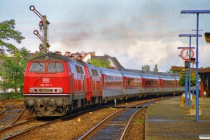 DB 218 174-1+218 102-2 med IC 787. Neumünster 07.10.1989.