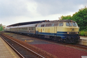 DB 218 177-4 med RB 5759. Husum 15.06.1991.