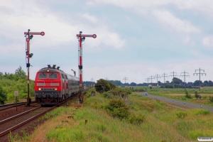 DB 218 344-0+218 321-8 med IC 2074. Keitum 28.06.2014.