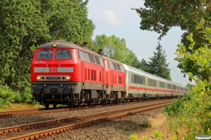 DB 218 371-3+218 363-0 med IC 2310. Langenhorn 03.08.2014.