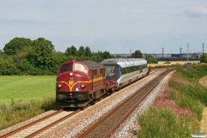 CFLCD MX 1023+godsvogn+DSB MG 35+godsvogn som CG 6145 Pa-Ar. Km 4,2 Fa (Fredericia-Børkop) 13.08.2010.