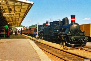 DSB K 564+D 826 med P 6165 Svg-Od. Svendborg 07.08.1988.