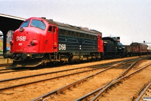 DSB MY 1117+D 826 med M 8337 Ro-Od. Odense 08.07.1989.