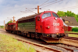 DSB MY 1139+E-vogn+EH 6762 rangerer. Marslev 04.06.1991.