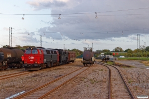 DSB MZ 1401+S 736+CPL 3255 rangerer med VM 6306 Ro-Od. Nyborg 03.08.2017.