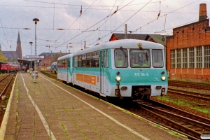 DB 772 114-5+972 714-0 som SE 33258. Schwerin Hbf 28.10.1999.