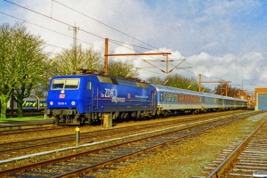 DB 120 151-6 med lokalvognene til IP 2183 Fa-Hannover Hbf. Padborg 07.02.1999.