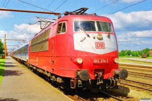 DB 103 214-3 bagpå IP 2184 Hannover Hbf-Fa. Padborg 08.07.1999.