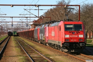 DB 185 239-1+RSC EA 3019+RSC EA 3017+40 DB Ealos-x som CFN 48787 Pa-München Nord Rbf. Padborg 10.04.2010.