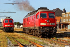 DB 232 469-7 og DB 233 321-9. Esbjerg 18.07.2015.