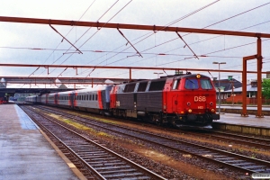 DSB MZ 1413+RAI BON 114+113+112+111+110+115+116+117+118+119 som M 6126 Ar-Pa. Fredericia 19.05.1995.