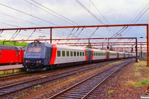 DSB MZ 1413+RAI BON 114+113+112+111+110+115+116+117+118+119 som M 6126 Ar-Pa. Fredericia 19.05.1995.