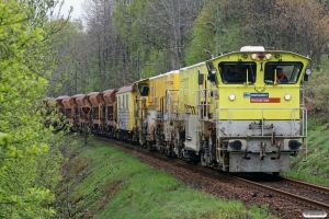 BV DLL 3101B+DLL 3109E+vogne+SJ T42 205 som RST 69049. Båstad S - Grevie 14.05.2010.