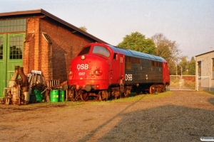 DSB MX 1037. Randers 12.10.1995.