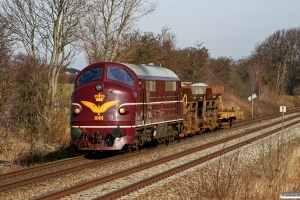 DSB MX 1001+Fccs 843-6+Fccs 842-8+Xtg 267-9 som BG 6720 Vj-Fa. Km 9,2 Fa (Fredericia-Børkop) 22.03.2010.