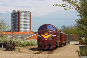 DSB MX 1001 og MO 1846. Odense 21.04.2014.