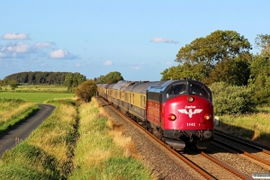 BSBS MY 1142+12 CBB personvogne som DPF 20329 Westerland-Münster Hbf. Friedrichstadt - Lunden 18.07.2015.