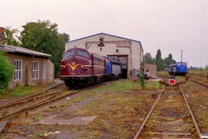 NEG V 170 1143+V 170 1131 og V 170 1151+V 170 1155. Haldensleben 11.08.2000.