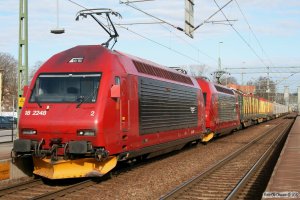 NSB El18.2248+El18.2256 med GT 49827. Trollhättan 17.04.2009.