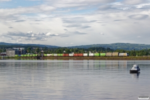 CN 185 708-6 med Gt 5702 (Trondheim S-Alnabru). Hamar 15.06.2017.