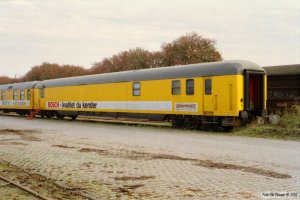 Uaks-x 84 86 935 0 003-7 (ex. Dm 050). Odense 08.10.2000.