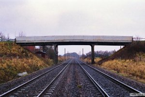 Grevenlundsvej broen kort før nedrivning. Km 23,2 Ng (Marslev-Odense) 24.12.1989.
