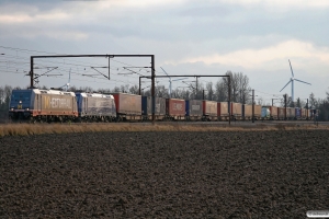 HCTOR 241.010+MGW 185 642-6 med HG 42728 Pa-Mgb. Km 35,4 Kh (Roskilde-Viby Sj) 28.11.2009.