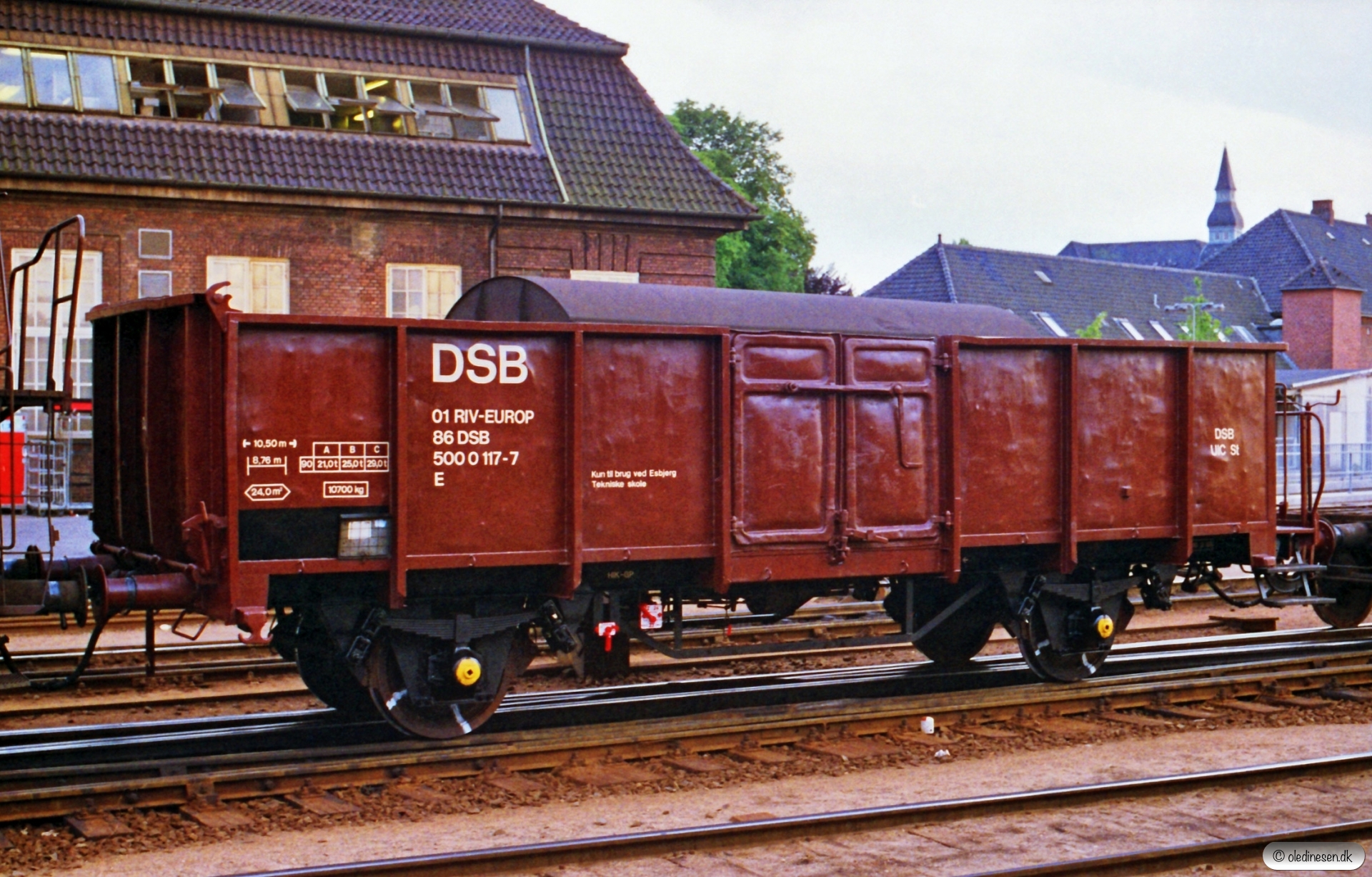 DSB E 01 86 500 0 117-7. Odense 10.06.1988.