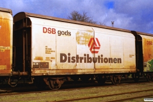 DSB Hios-tv 42 86 230 6 001-8. Odense 06.04.2000.