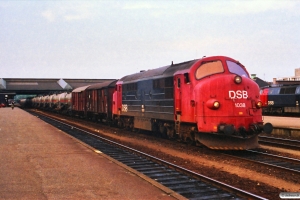 DSB MX 1038+Gs+Gs+17 tomme svovlvogne+Gs+Gs. Fredericia 30.06.1988.