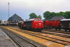 DSB MX 1039+Køf 275. Odense 08.07.1988.