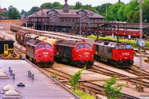 DSB MX 1045, MX 1019 og MZ 1455. Østerport 01.07.1989.