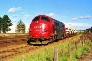 DSB MX 1034 med vogne fra Sukkerkogeriet. Odense 14.10.1989.