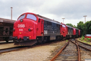 DSB MX 1035+MX 1037+MX 1042+MX 1030 hensat. Korsør 29.06.1991.