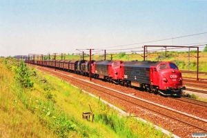 DSB MX 1025+MX 1032+MH 378+MH 414 med G 9122 Pa-Gb. Høje Taastrup 06.07.1991.