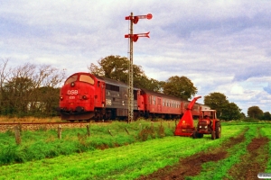 DSB MX 1025+BD 005+B 158+A 001 som P 8047 Bs-Bs. Borris 18.09.1993.